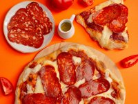 Pizza Salami Picante